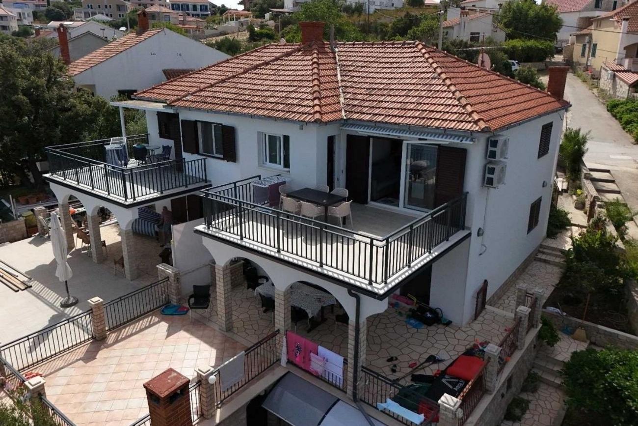 Apartments By The Sea Maslinica, Solta - 774 Grohote Exterior foto